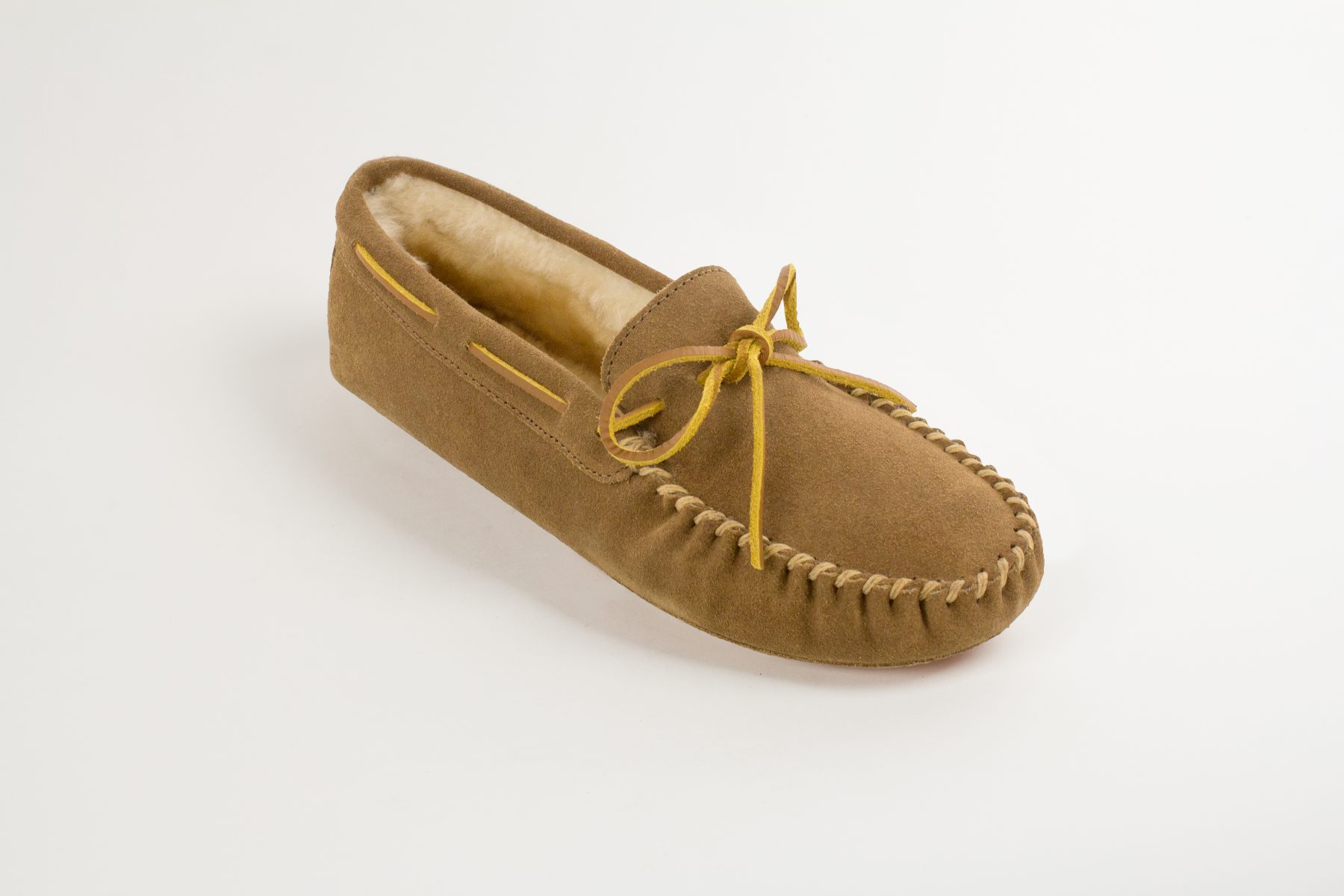 minnetonka sheepskin softsole moc