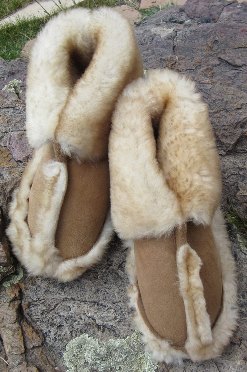 Handmade sheepskin fur slippers various sizes and designs 